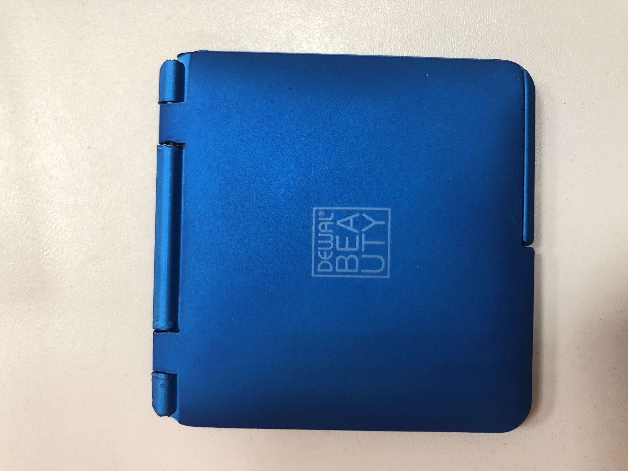 Зеркало карманное Dewal Beauty серия "Магия"-img-0