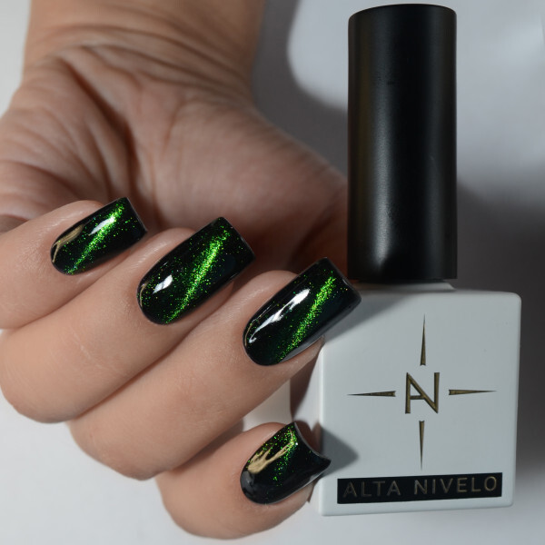Alta Nivelo Гель-лак CATTY EYE № 74-img-0