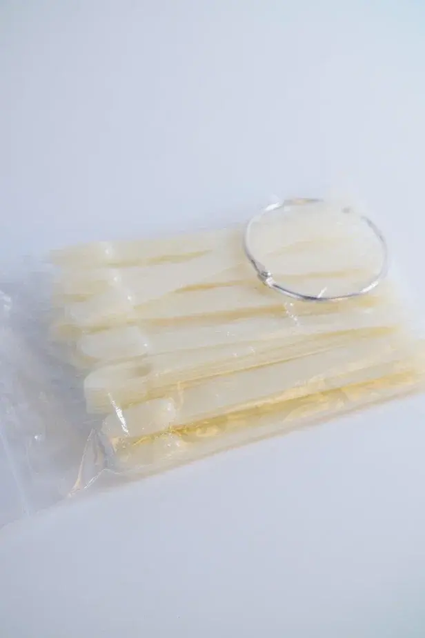 Палитра-веер на кольце "овал" молочная-img-1