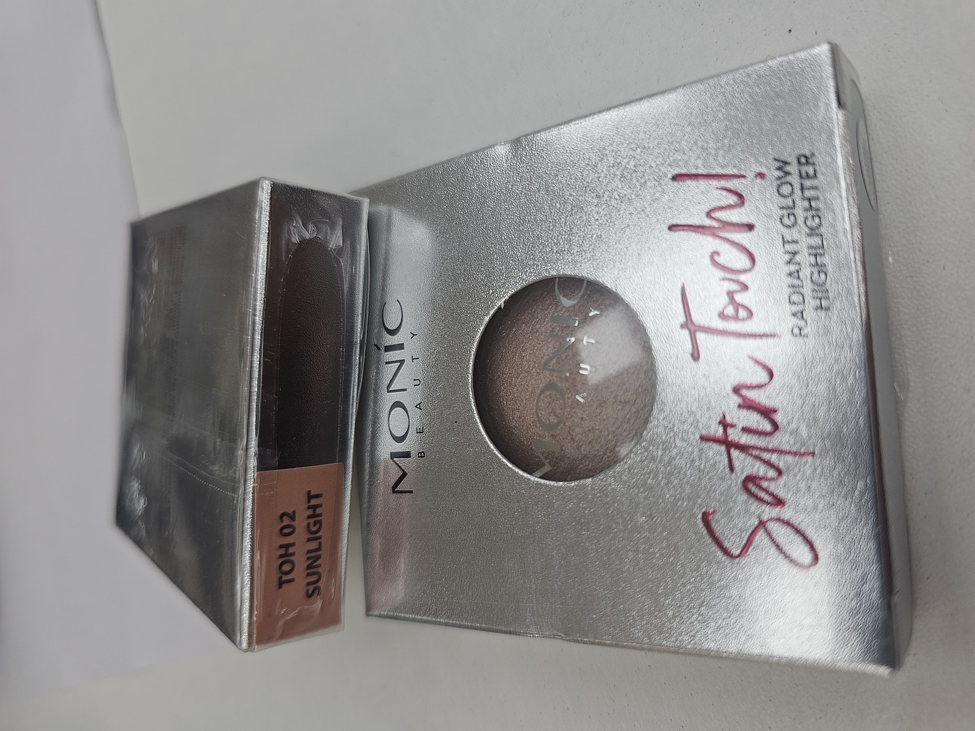 MONIC BEAUTY Хайлайтер запеченный Satin Touchl Radiant Glow Toн 02 Sunlight (*3*48)-img-0