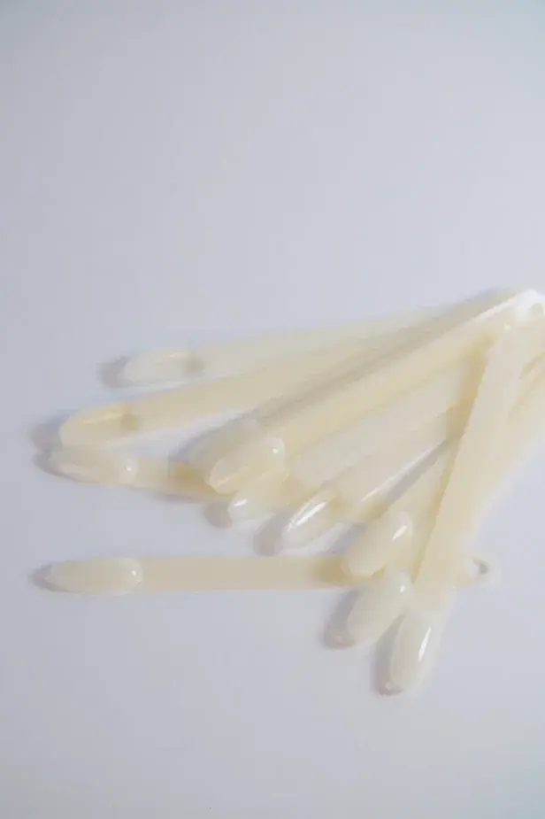 Палитра-веер на кольце "овал" молочная-img-0