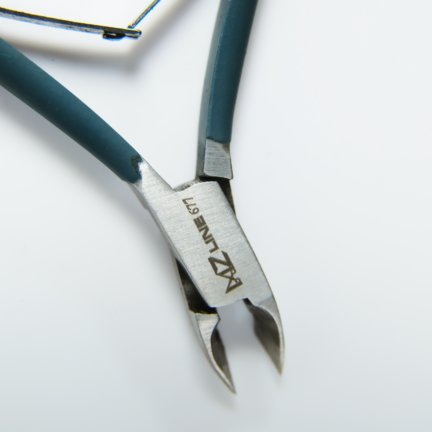 Mertz A677P Кусачки для кожи 8 мм, пружина двойная (ручная заточка)-img-3