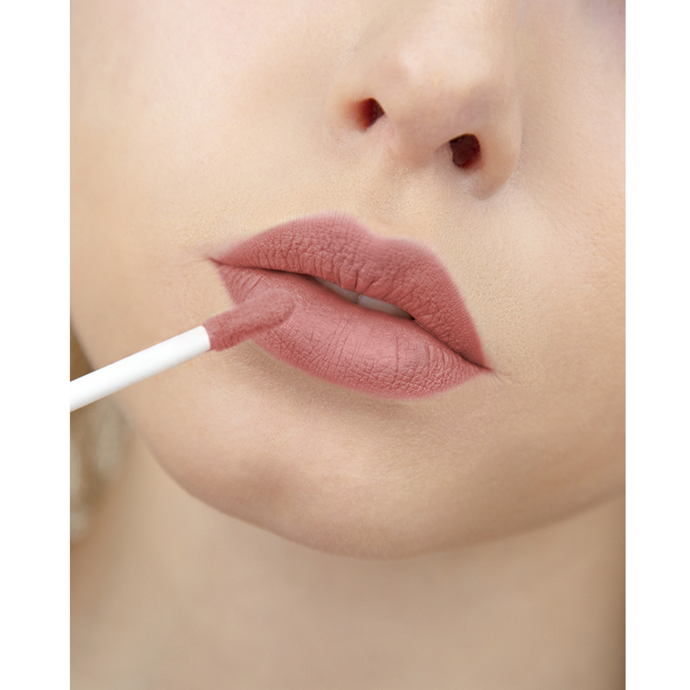 LUXVISAGE Матовый блеск для губ тон 18 "PIN-UP Ultra matt" 5г /5-img-2